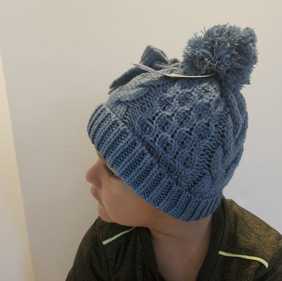 Toby & Me Infant Beanie and mittens set Blue crochet Blue pompom stretchable 7" - Picture 5 of 17